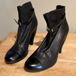 Robert Clergerie cap toe booties